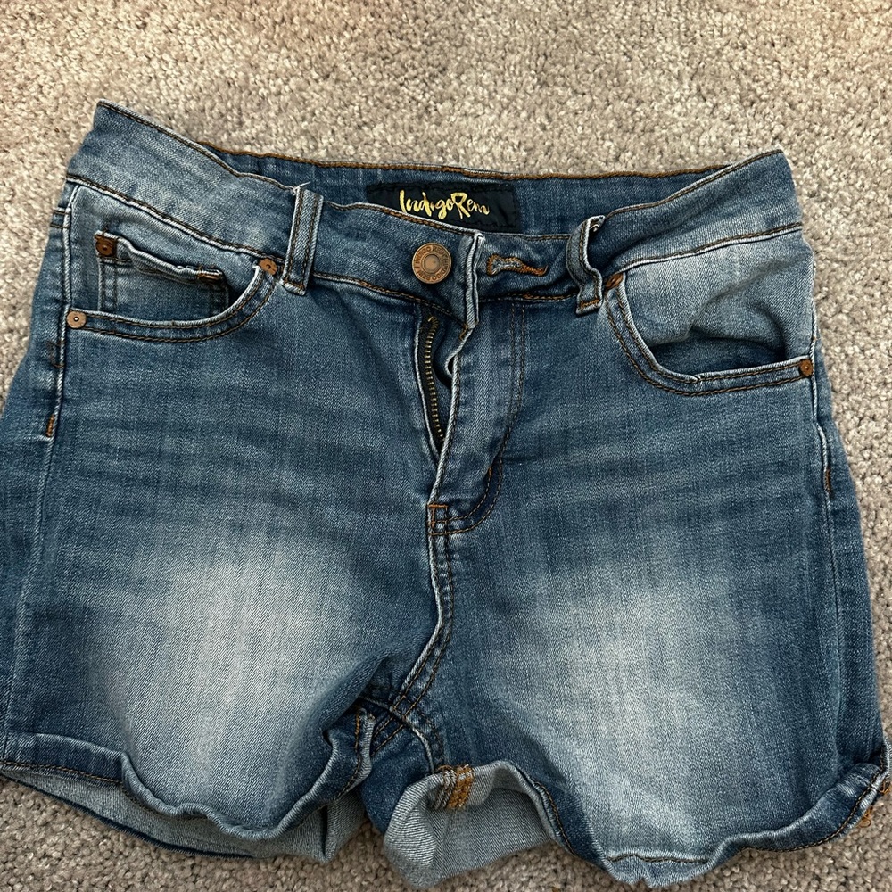 Shorts - Picture 5 of 6